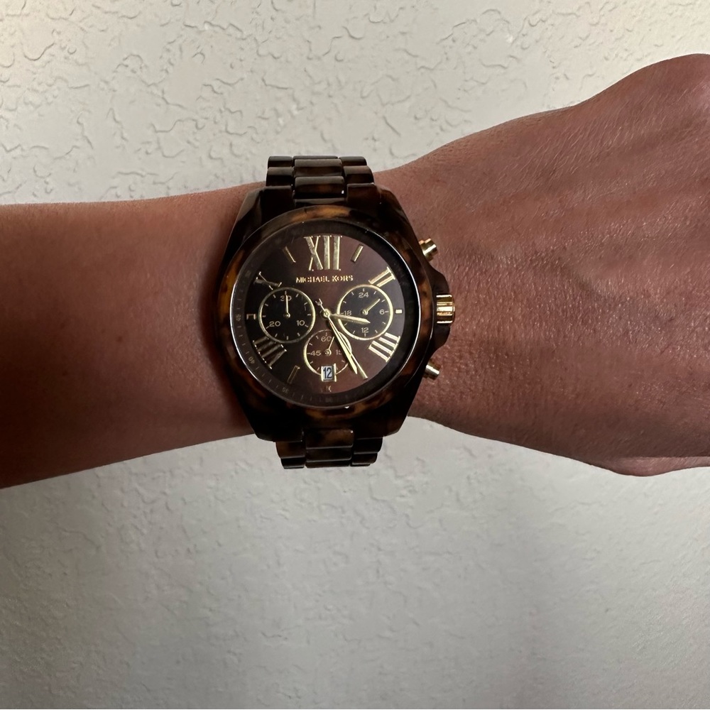 Michael Kors Tortoise Shell Watch - Picture 2 of 10